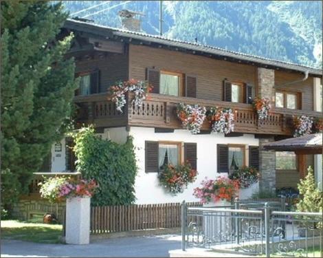 Ferienwohnung Familie Hoefler Langenfeld Bagian luar foto