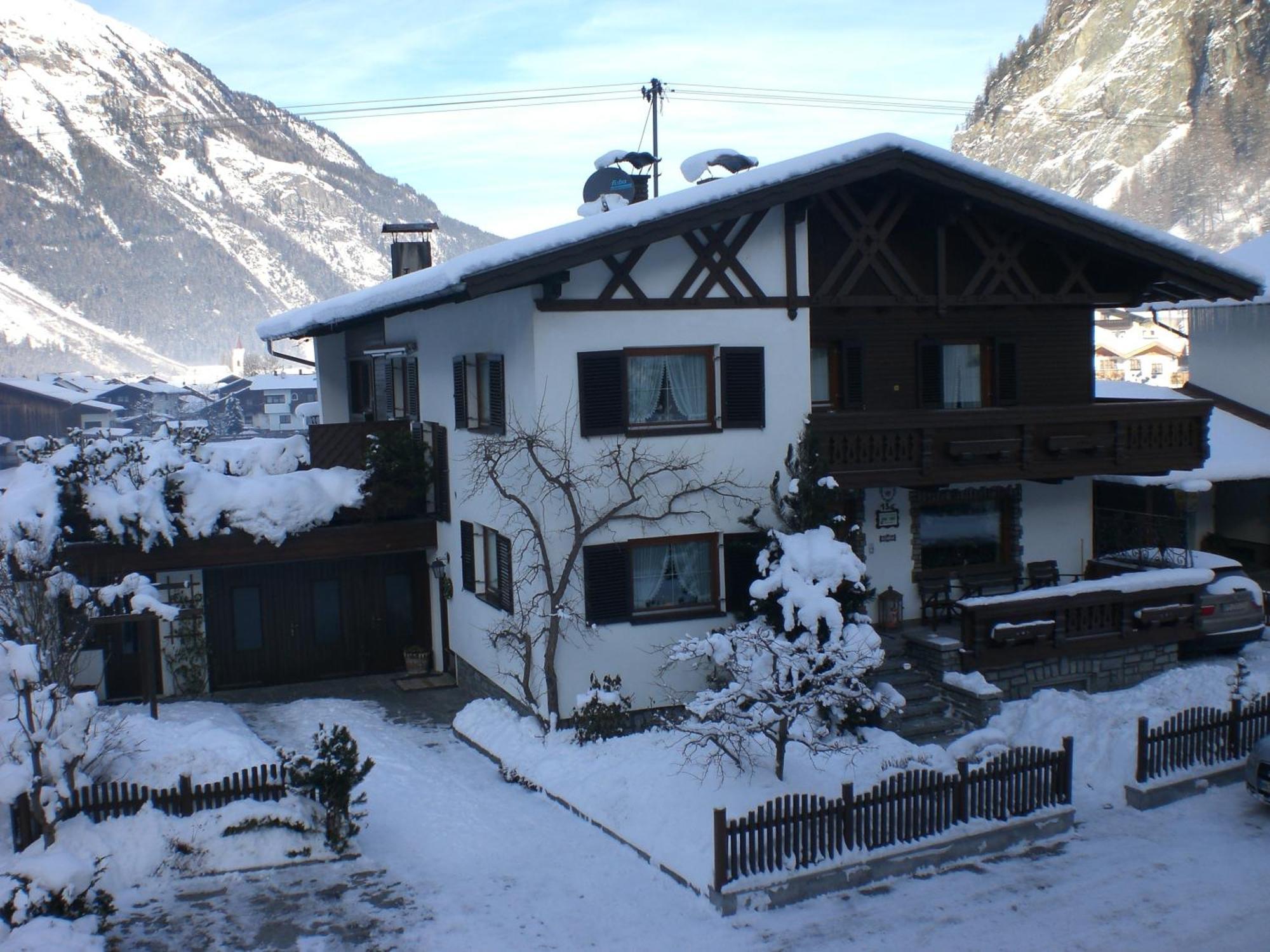 Ferienwohnung Familie Hoefler Langenfeld Bagian luar foto